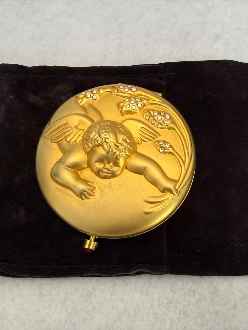 Estee Lauder Gold Compact Translucent Pressed Powder